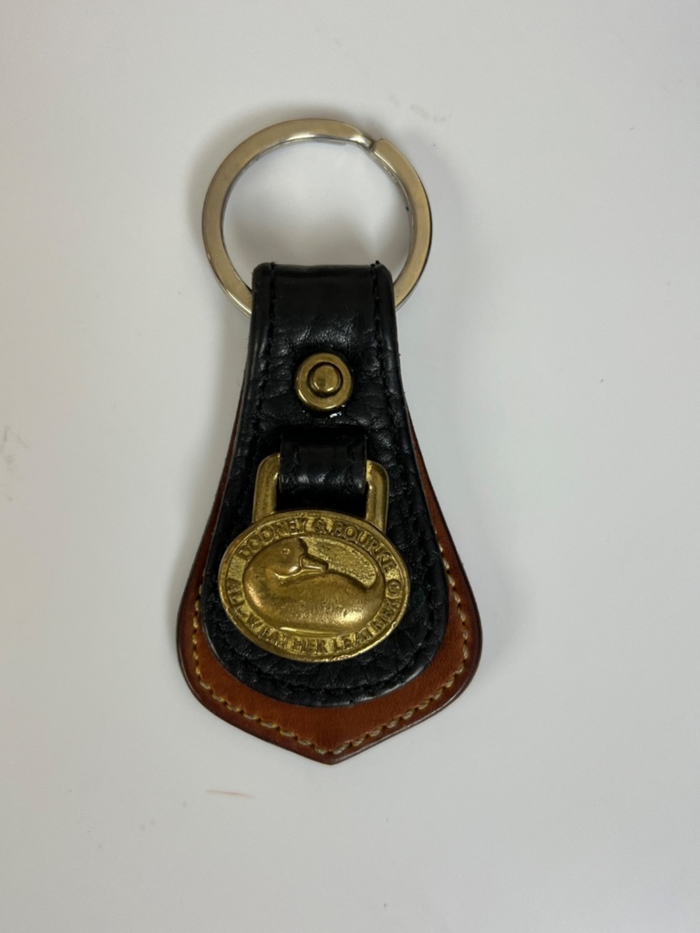 3 Pc Vintage Dooney & Bourke Madison Checkbook Wallet, Cosmetic Bag, Key Holder - Picture 15 of 16